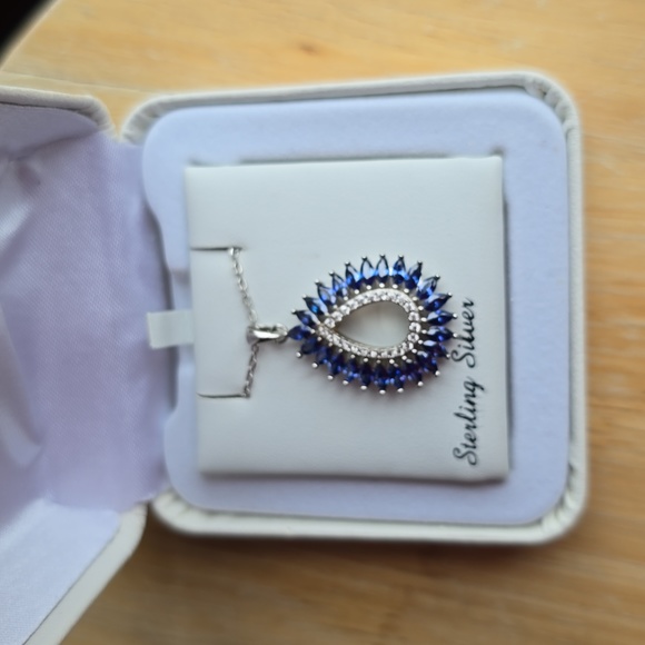 STERLING SILVER FINE JEWELRY CUBIC ZIRCONIA BLUE PENDANT NECKLACE - Picture 4 of 12